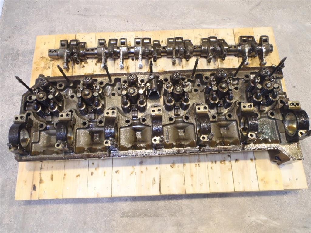 Sonstiges Traktorzubehör des Typs Volvo L180E Topstykke / Cylinder Head, Gebrauchtmaschine in Viborg (Bild 5)