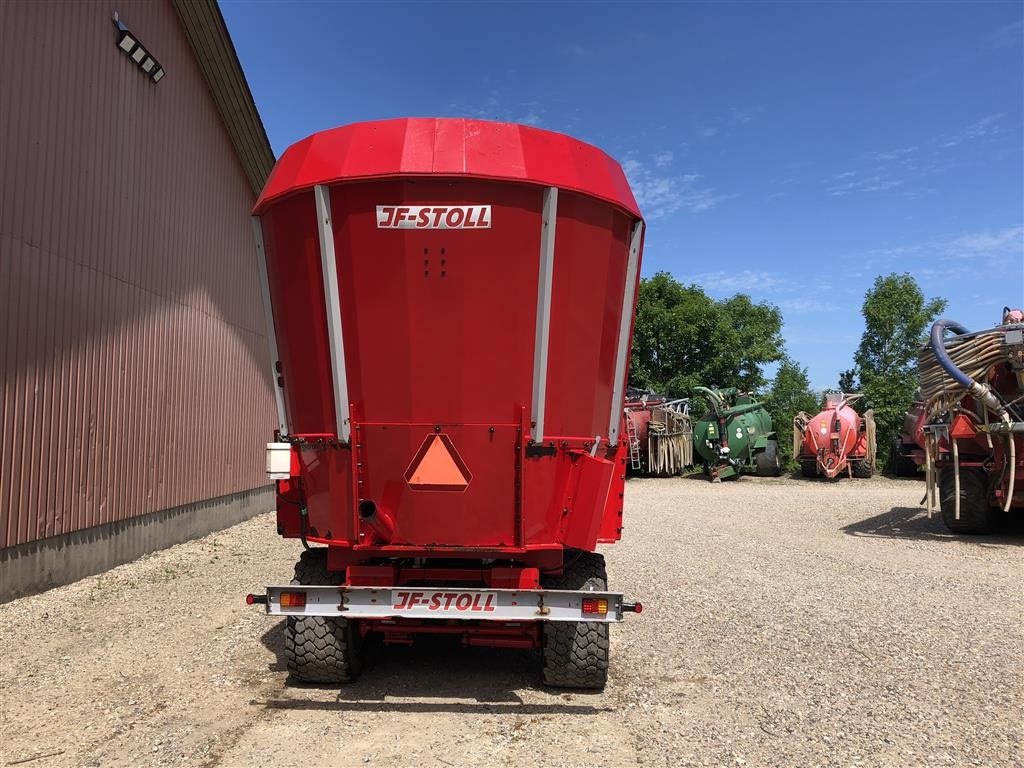 Futterverteilwagen des Typs JF VM27  Feeder vertikalblander, Gebrauchtmaschine in Nykøbing Mors (Bild 4)