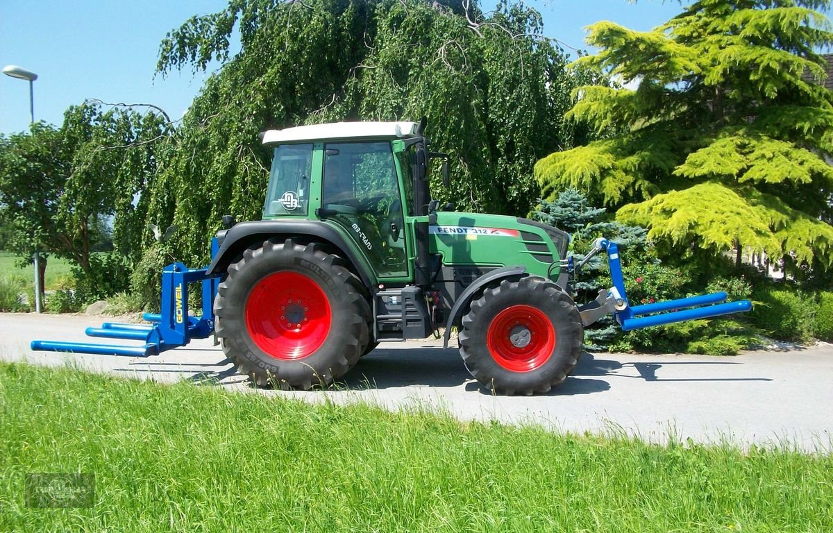 Ballenzange des Typs Göweil BTGME - Rundballen-Transportgabel mechanisch, Neumaschine in Rankweil (Bild 7)