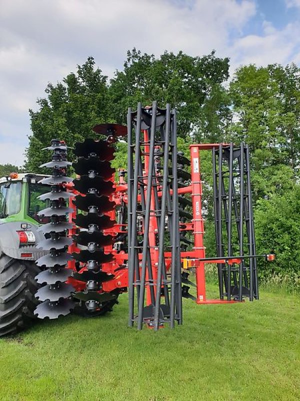 Kurzscheibenegge des Typs Akpil Kurzscheibenegge Bison XL, Neumaschine in Stemwede (Bild 16)