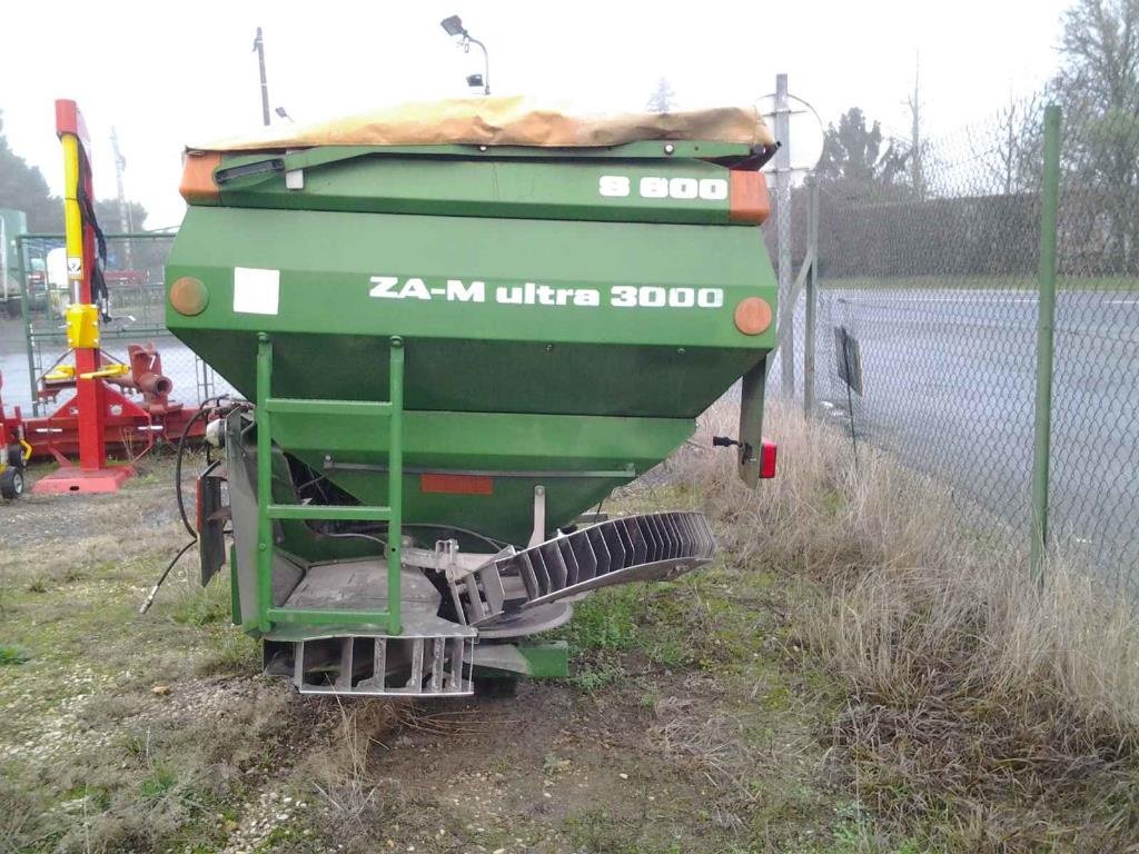 Düngerstreuer des Typs Amazone zam ultra profis 3600, Gebrauchtmaschine in BLESMES (Bild 1)