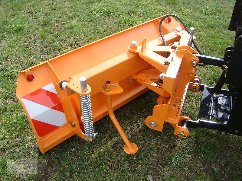 Schneepflug des Typs Vemac Schneeschild Schneepflug Schneeschieber 220cm NEU, Neumaschine in Sülzetal OT Osterweddingen (Bild 5)