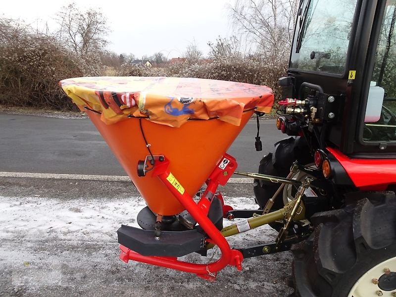 Schneepflug des Typs Dexwal Salzstreuer Düngerstreuer Streuer Trichterstreuer 200 Liter Standard, Neumaschine in Sülzetal OT Osterweddingen (Bild 1)