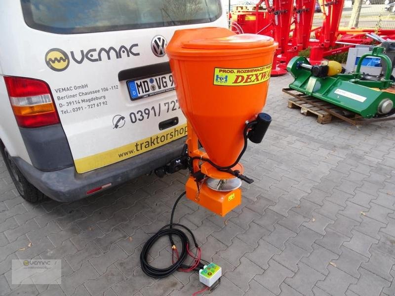 Schneepflug des Typs Dexwal Salt Drog 100 Liter Streuer ATV Radlader PKW Elektro NEU, Neumaschine in Sülzetal OT Osterweddingen (Bild 1)