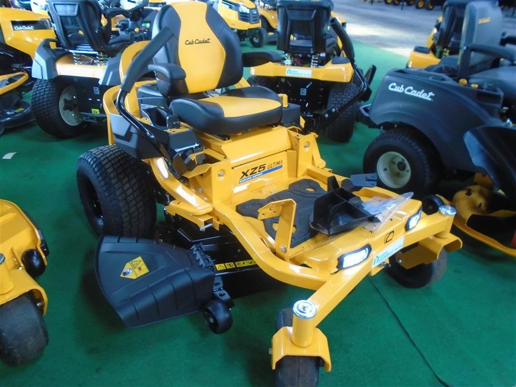 Rasentraktor des Typs Cub Cadet XZ5 L127, Gebrauchtmaschine in Viborg (Bild 1)