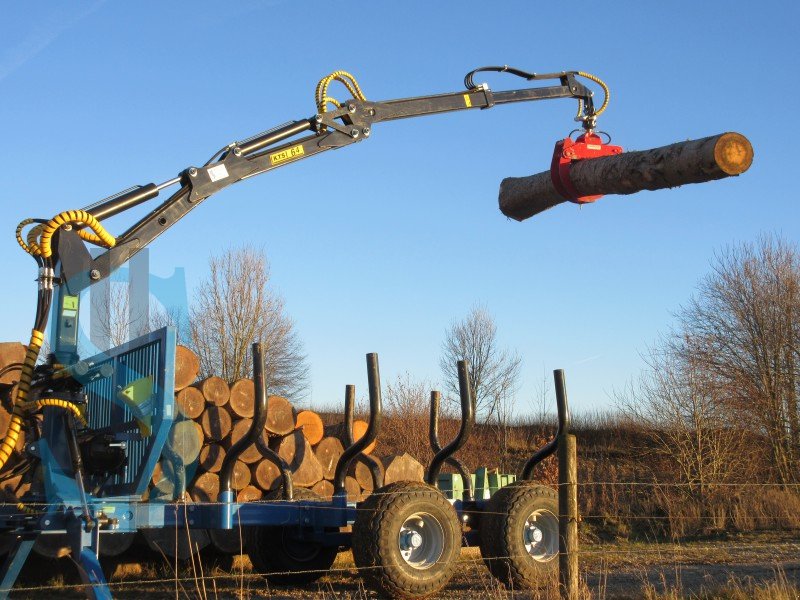 Rückewagen & Rückeanhänger des Typs Patruuna-Junkkari 8,5 to  + 6,4 m, Vorführmaschine in Dietramszell (Bild 1)