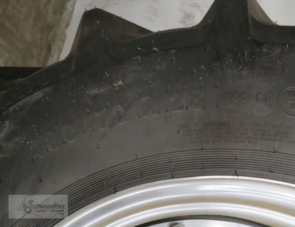 Rad des Typs Continental 480/70 R 28, Gebrauchtmaschine in Pfreimd (Bild 4)