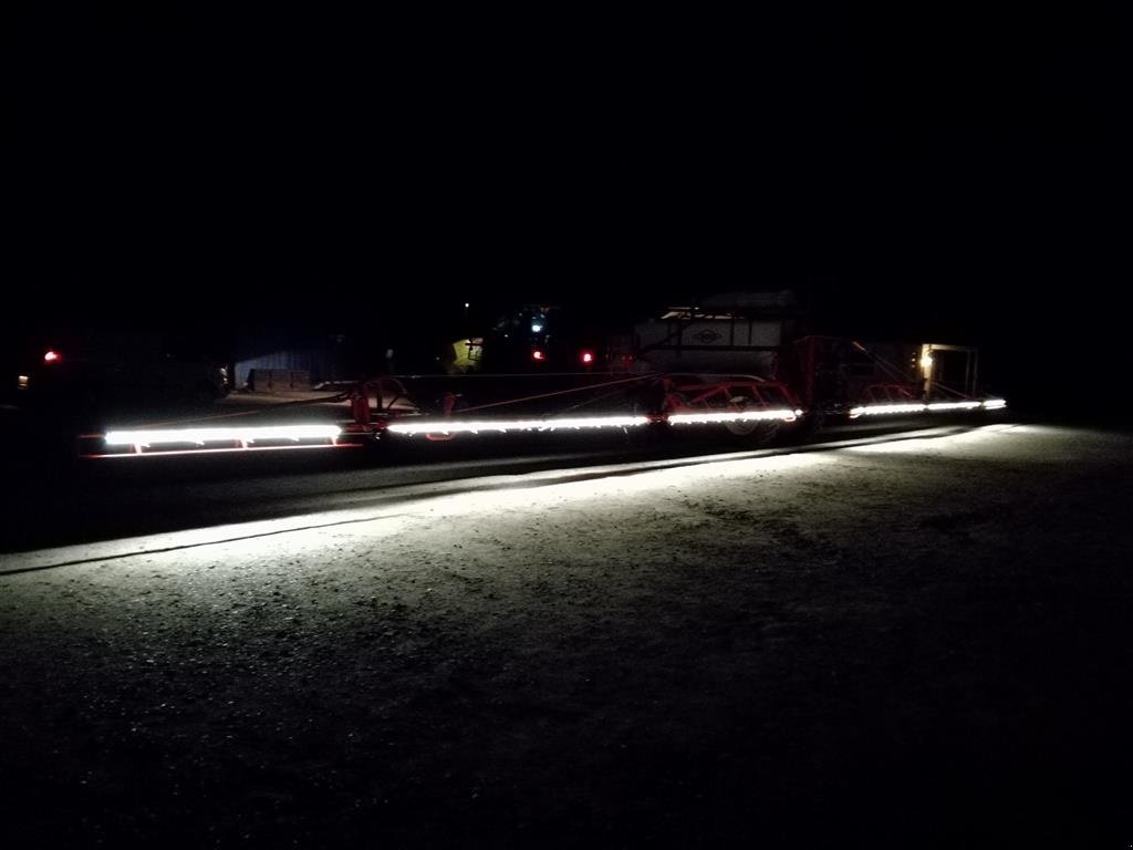 Anhängespritze des Typs Sonstige Bom LED Lys --Valgfri Blåt eller Hvidt lys--, Gebrauchtmaschine in Mariager (Bild 3)