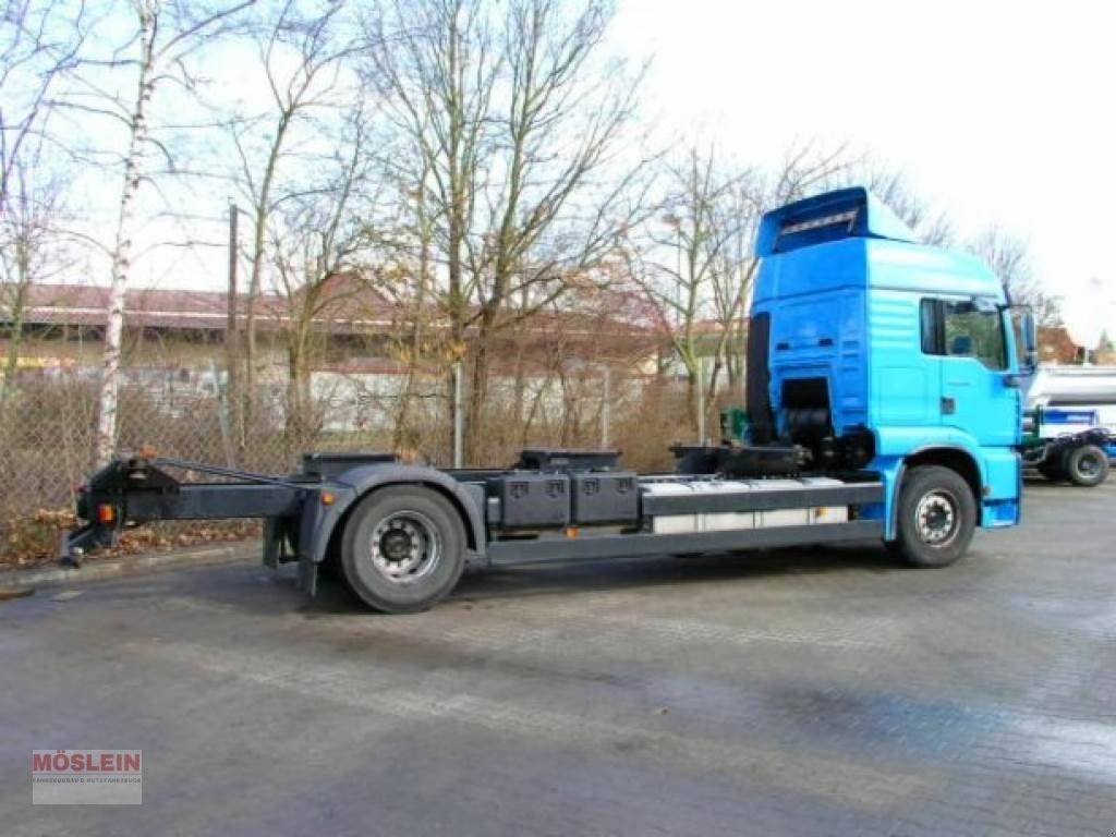 LKW des Typs MAN TGA 02 18.410 TGA2 Achs BDF- LKW, Gebrauchtmaschine in Schwebheim (Bild 4)