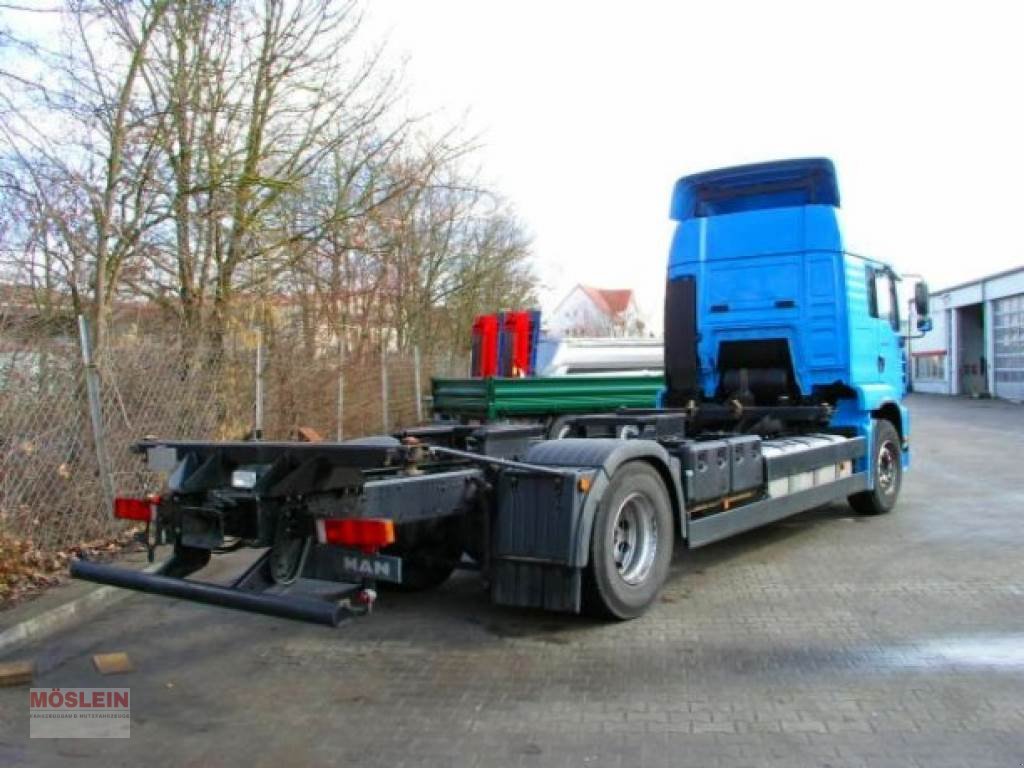 LKW des Typs MAN TGA 02 18.410 TGA2 Achs BDF- LKW, Gebrauchtmaschine in Schwebheim (Bild 3)