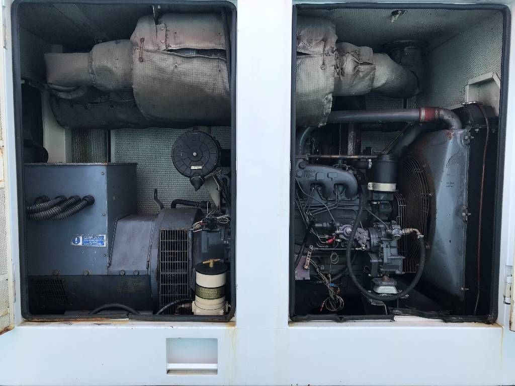 Notstromaggregat des Typs Iveco 8065 SRE - 125 kVA Generator - DPX-11283, Gebrauchtmaschine in Oudenbosch (Bild 7)