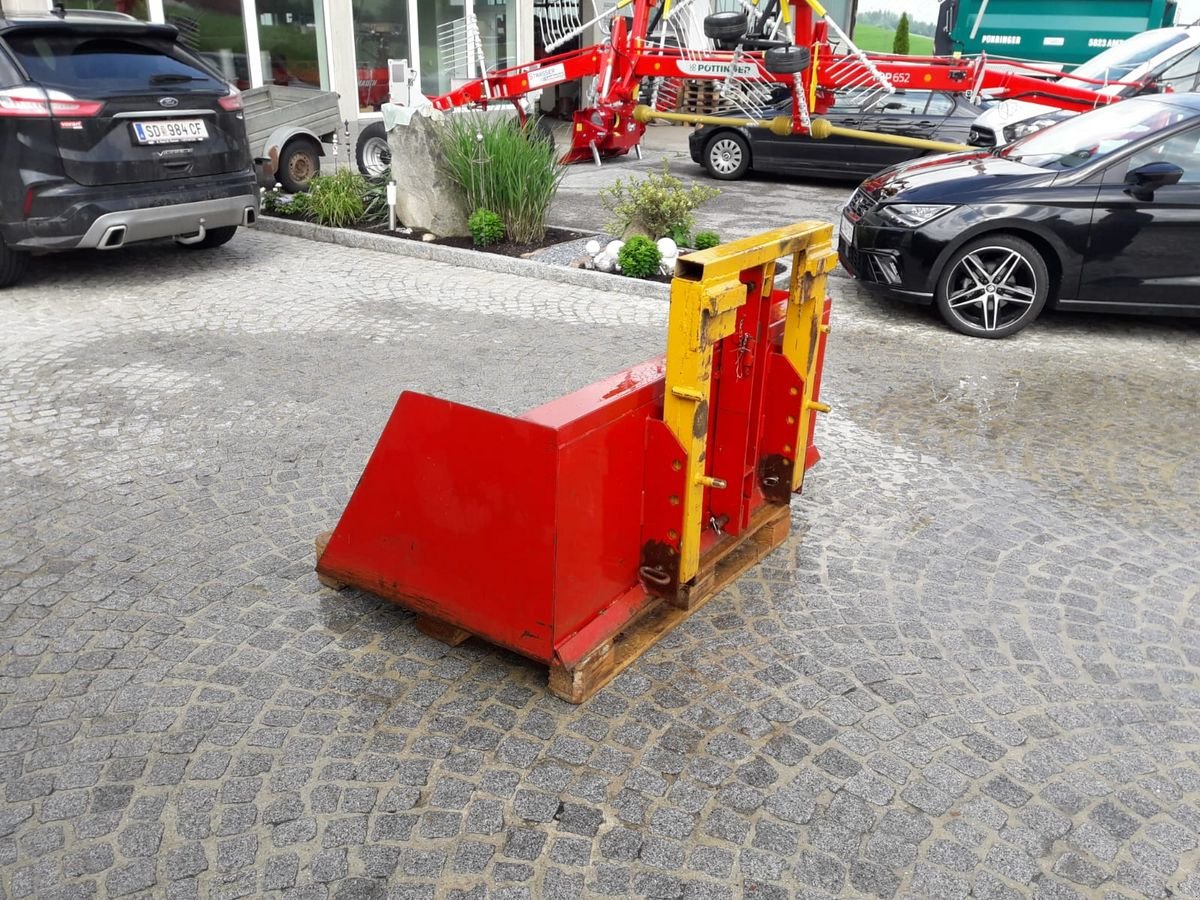 Ladeschaufel des Typs Sonstige Schaufel mit Kippvorrichtung für Stapleraufnahme, Gebrauchtmaschine in Neukirchen am Walde  (Bild 1)