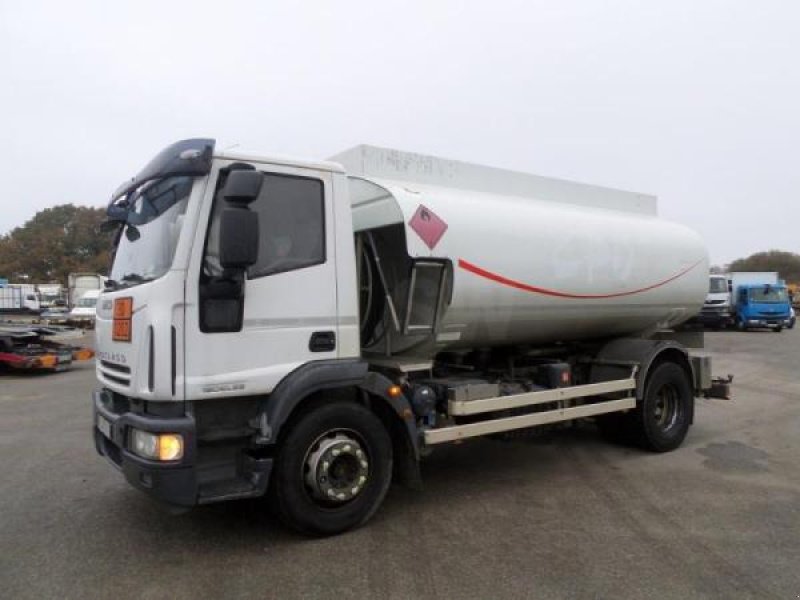 LKW des Typs Iveco Eurocargo, Gebrauchtmaschine in Bourron Marlotte (Bild 2)