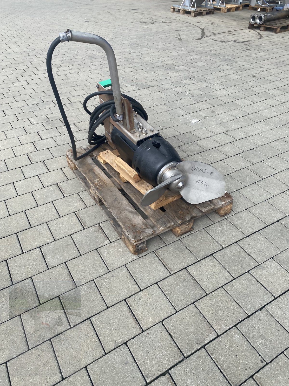 Güllemixer des Typs Paulmichl TMR 18,5kW Tauchmotorrührwerk Reparatur Lagerbestand, Gebrauchtmaschine in Leutkirch (Bild 1)