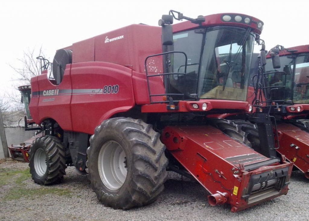 Oldtimer-Mähdrescher des Typs Case IH Axial Flow 8010, Neumaschine in Дніпропетровськ (Bild 1)