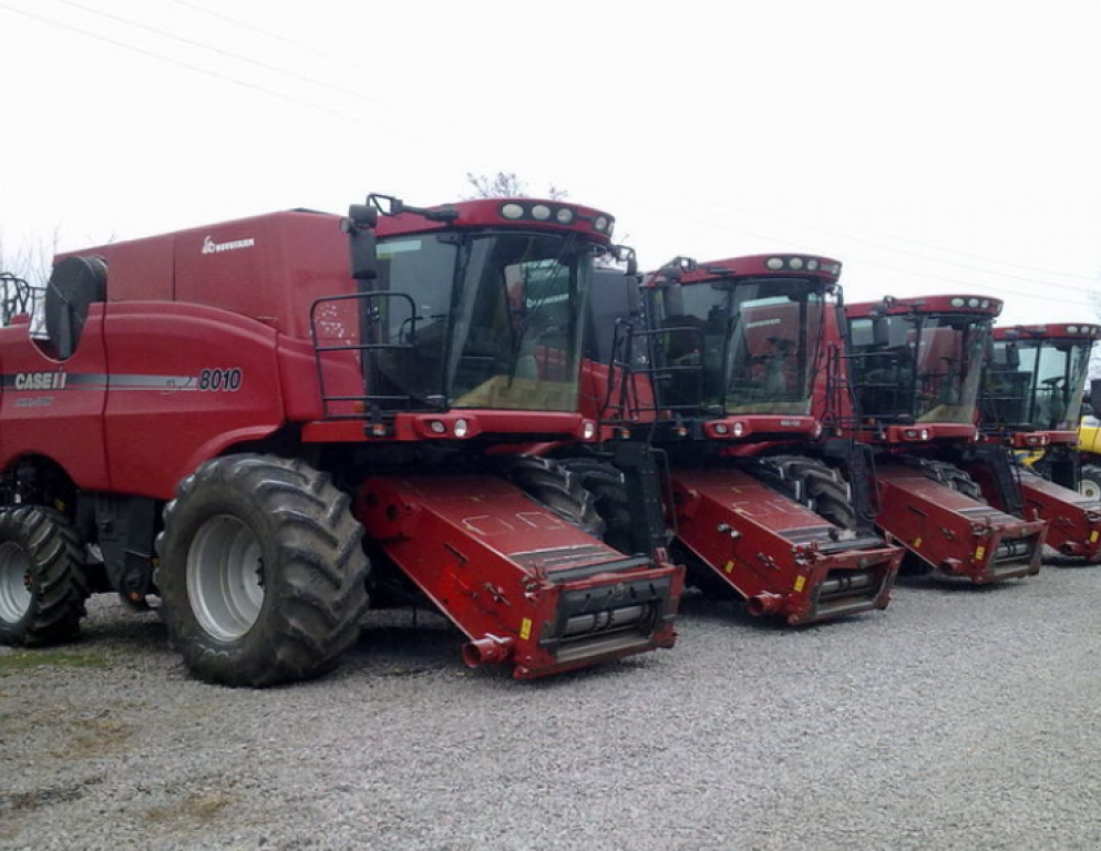 Oldtimer-Mähdrescher des Typs Case IH Axial Flow 8010, Neumaschine in Дніпропетровськ (Bild 2)