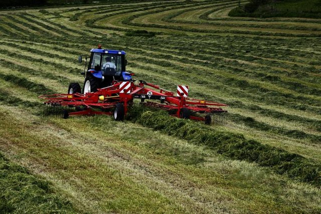 Schwader des Typs Nordsten GA 7501,  in Луцьк (Bild 9)