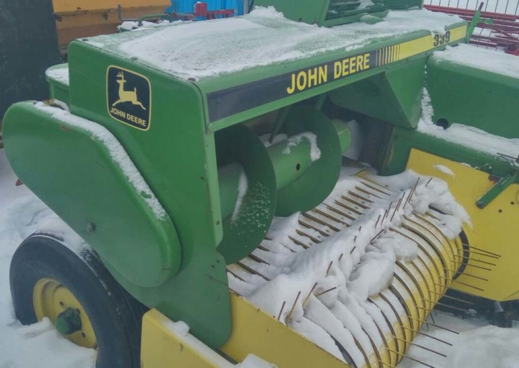 Hochdruckpresse des Typs John Deere 339,  in Струмівка (Bild 3)