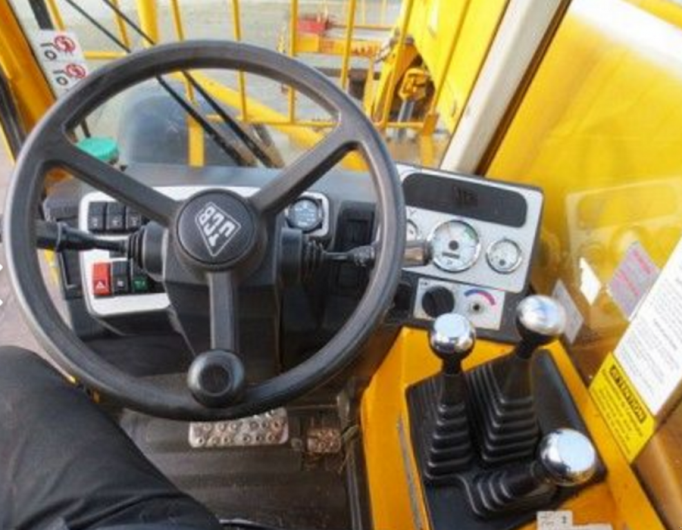 Teleskopstapler des Typs JCB 528-70, Neumaschine in Київ (Bild 6)