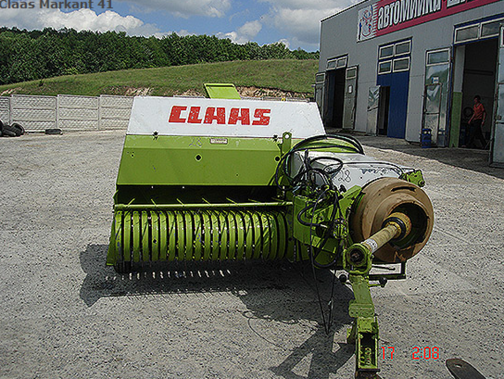 Hochdruckpresse des Typs CLAAS Markant 41,  in Рівне (Bild 1)