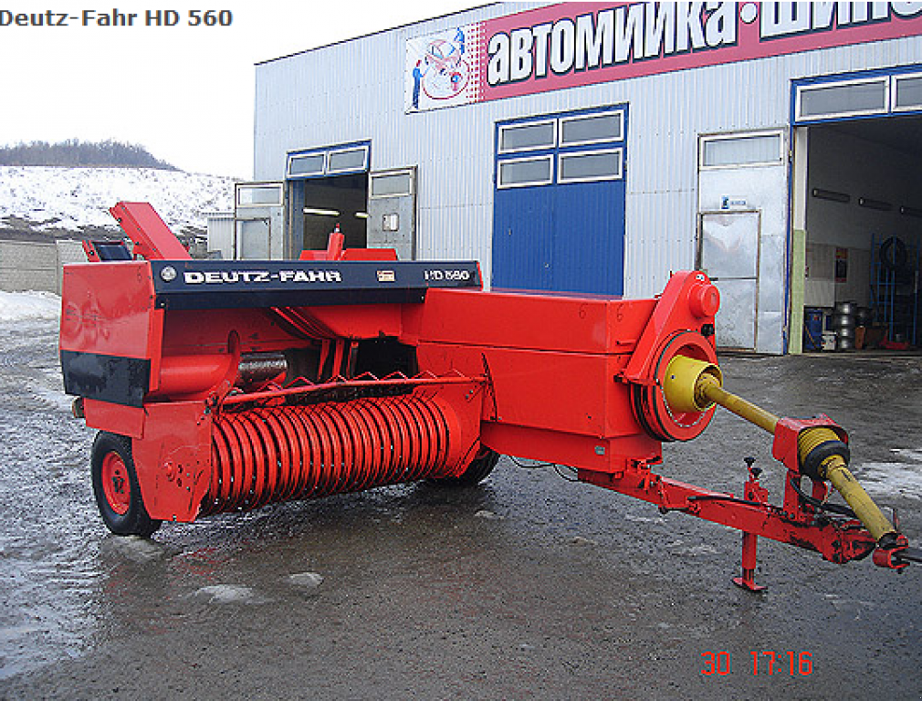 Hochdruckpresse des Typs Same Deutz Fahr HD 560,  in Рівне (Bild 1)