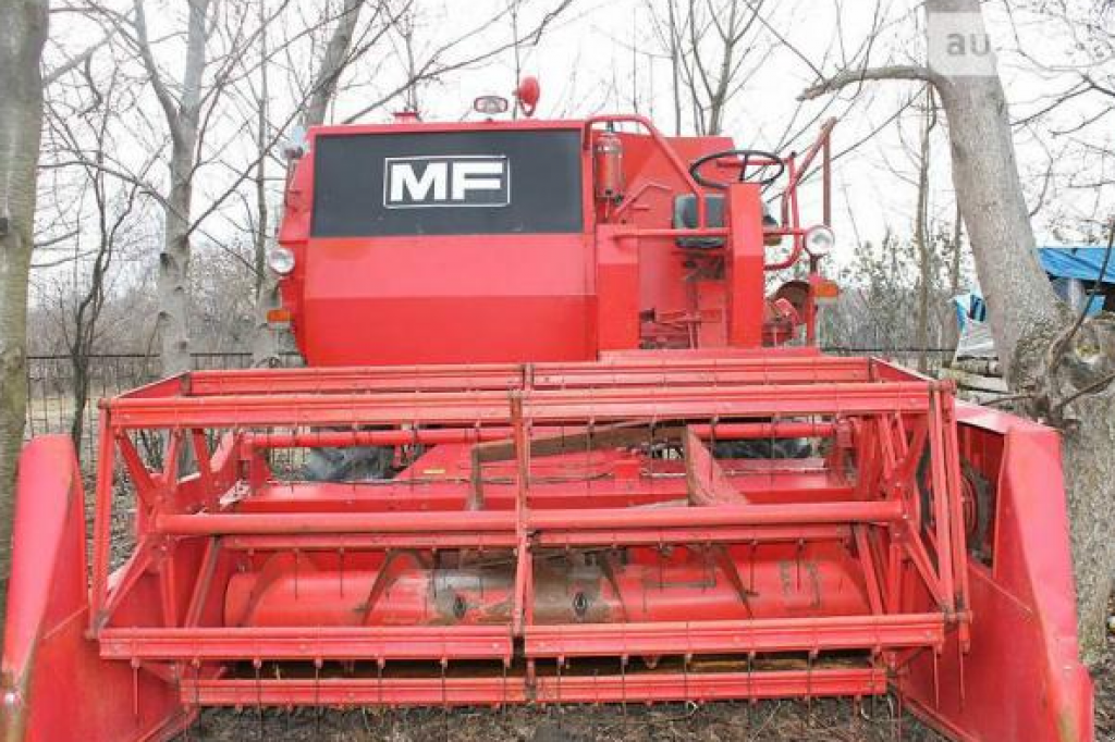 Oldtimer-Mähdrescher des Typs Massey Ferguson 240, Neumaschine in Луцьк (Bild 1)