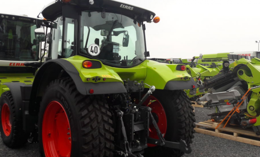 Oldtimer-Traktor des Typs CLAAS Arion 430 CIS, Neumaschine in Івано-Франківськ (Bild 8)