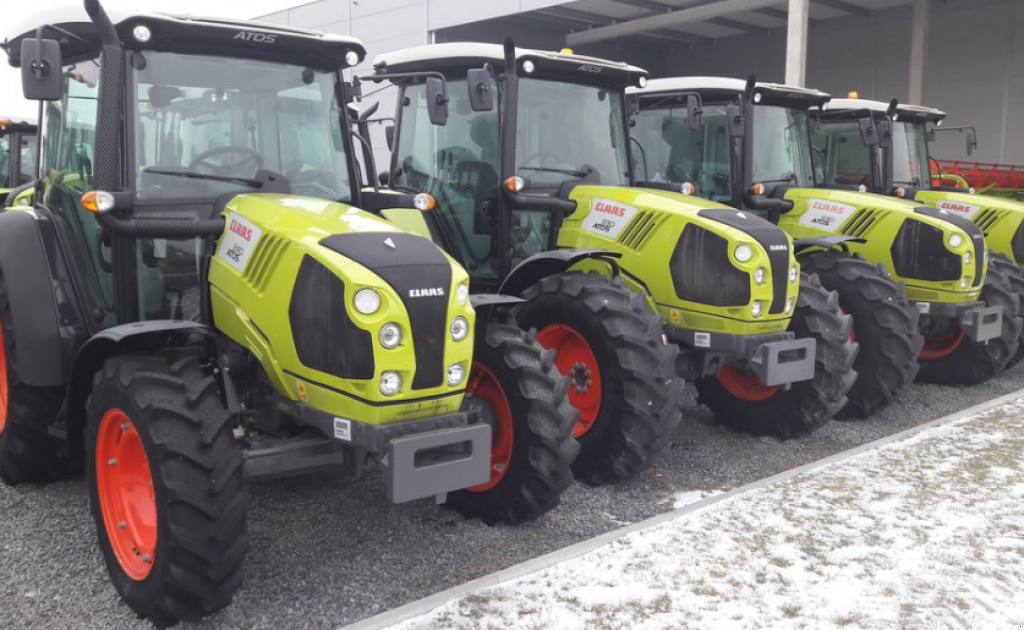 Oldtimer-Traktor des Typs CLAAS Arion 430 CIS, Neumaschine in Івано-Франківськ (Bild 10)