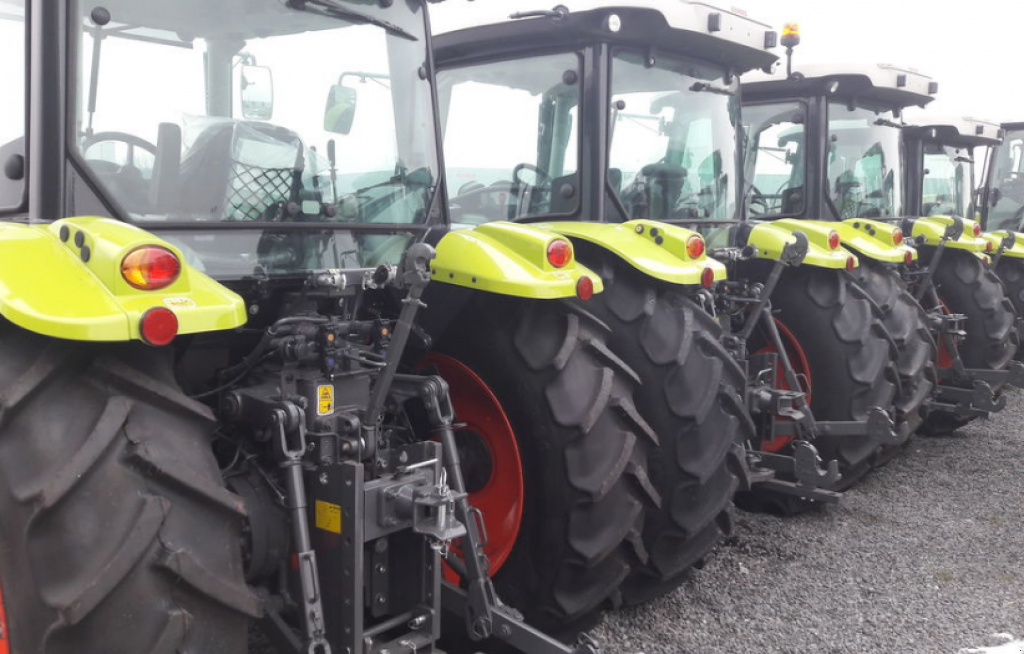 Oldtimer-Traktor des Typs CLAAS Arion 430 CIS, Neumaschine in Івано-Франківськ (Bild 9)