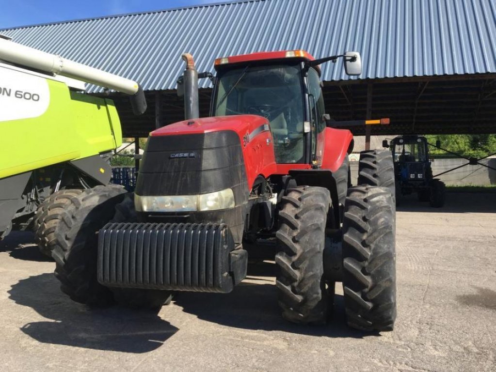 Oldtimer-Traktor des Typs Case IH Magnum 310, Neumaschine in Володарка (Bild 3)