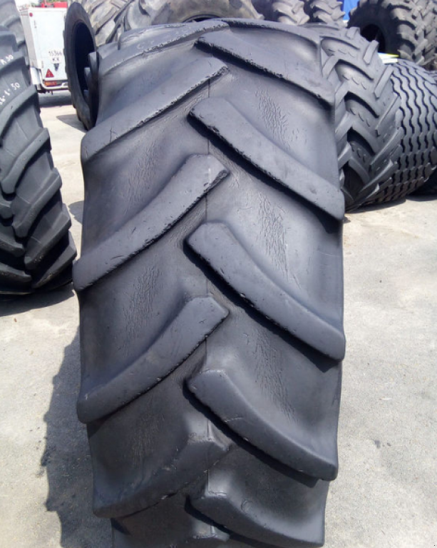 Reifen des Typs Continental 420/85R30 (16.9R30),  in Житомир (Bild 2)