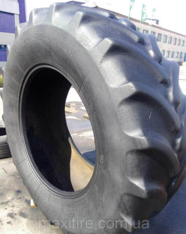 Reifen des Typs Firestone 710/70R42,  in Житомир (Bild 1)