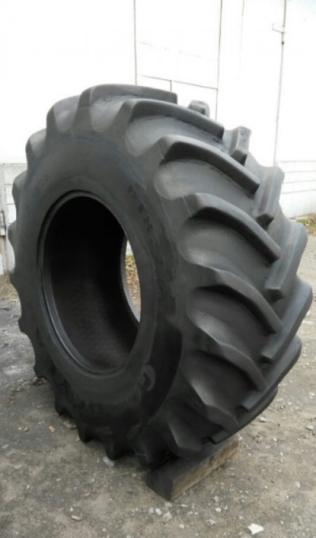 Reifen des Typs GoodYear 650/75R32.00,  in Житомир (Bild 1)