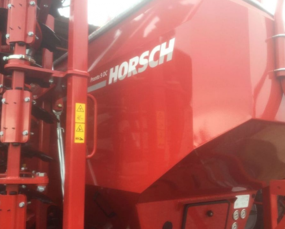 Sämaschine des Typs Horsch Pronto 9DC JFK,  in Золочів (Bild 5)