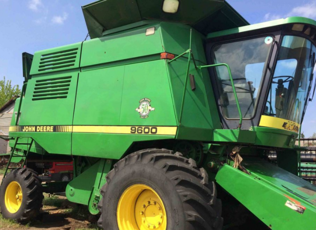 Oldtimer-Mähdrescher des Typs John Deere 9600, Neumaschine in Запоріжжя (Bild 5)