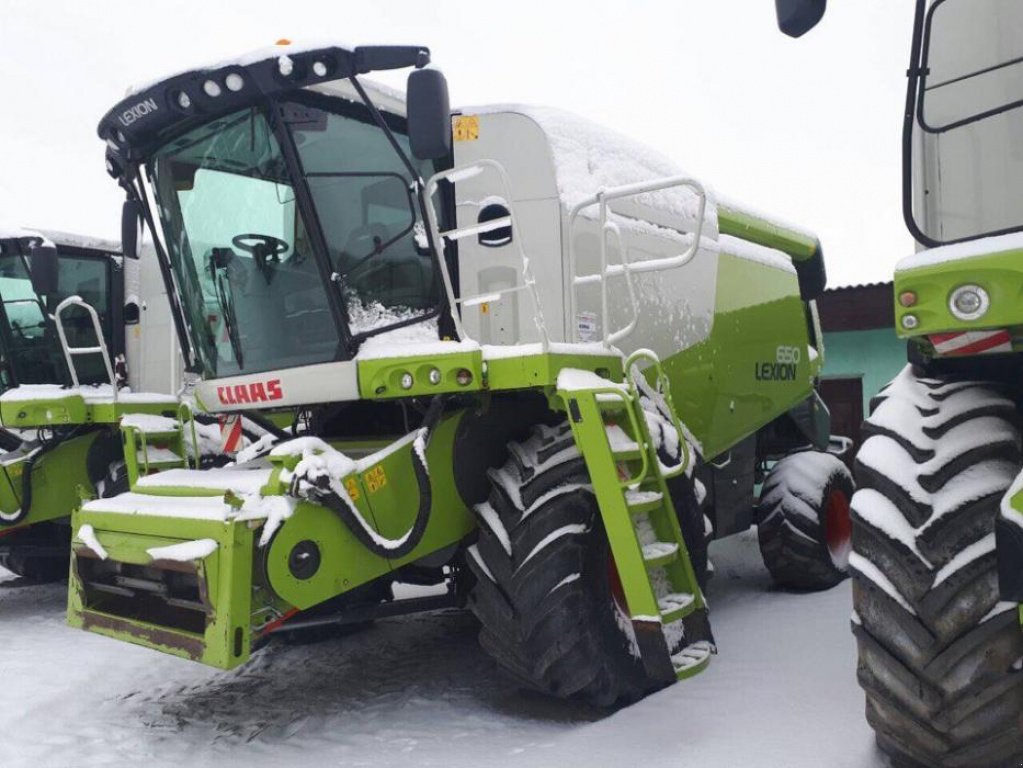 Oldtimer-Mähdrescher des Typs CLAAS Lexion 600, Neumaschine in Не обрано (Bild 7)