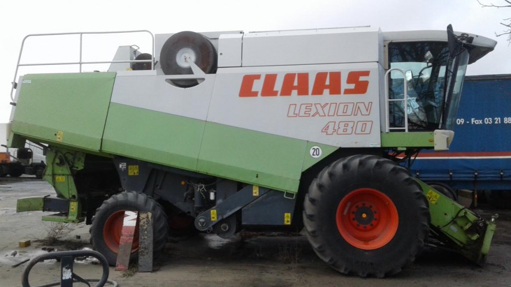 Oldtimer-Mähdrescher des Typs CLAAS Lexion 480,  in Київ (Bild 1)