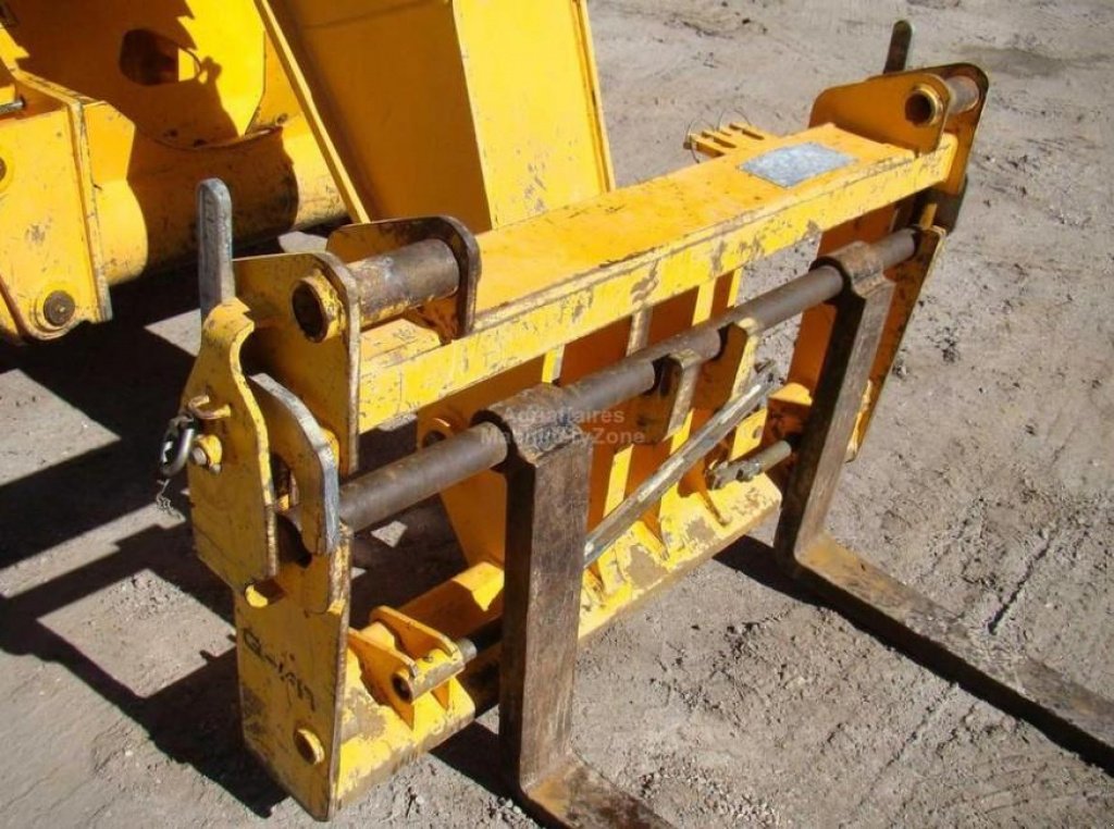 Teleskopstapler des Typs JCB 535-140, Neumaschine in Київ (Bild 5)