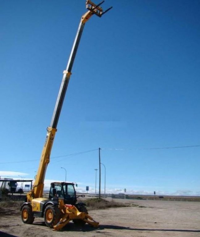 Teleskopstapler des Typs JCB 535-140, Neumaschine in Київ (Bild 1)