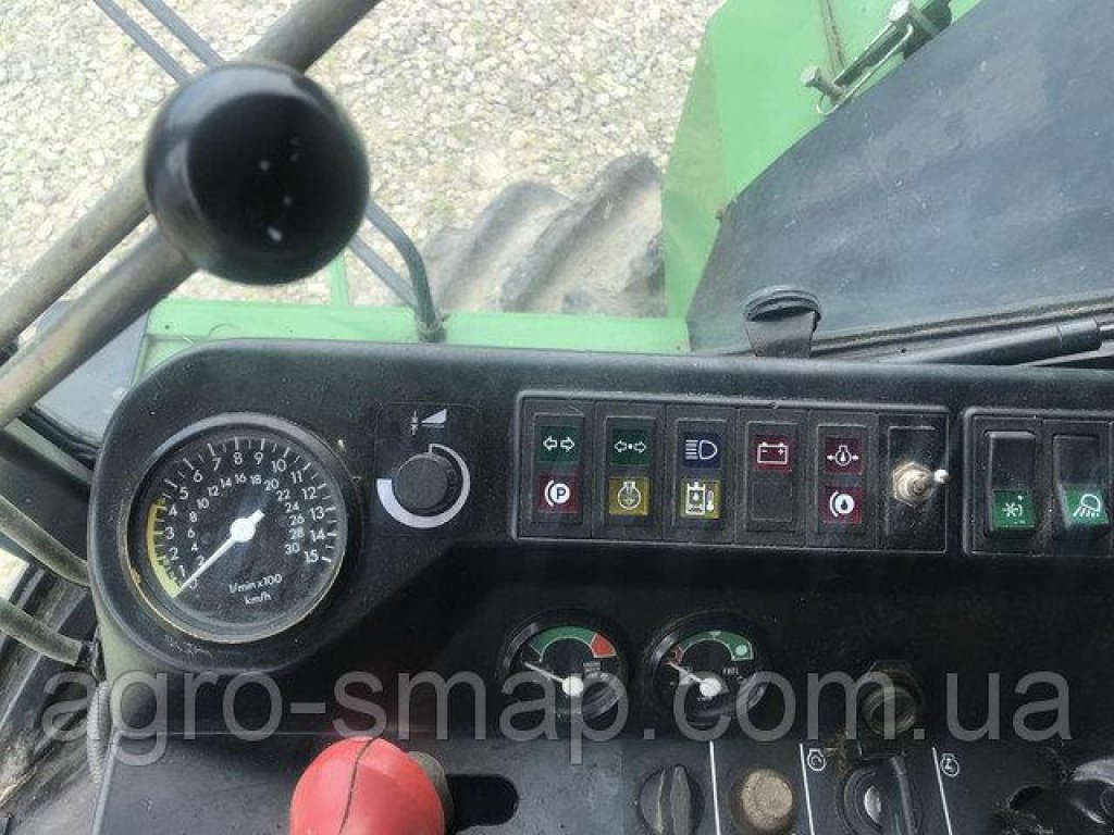 Oldtimer-Mähdrescher des Typs John Deere 1188, Neumaschine in Горохів (Bild 4)