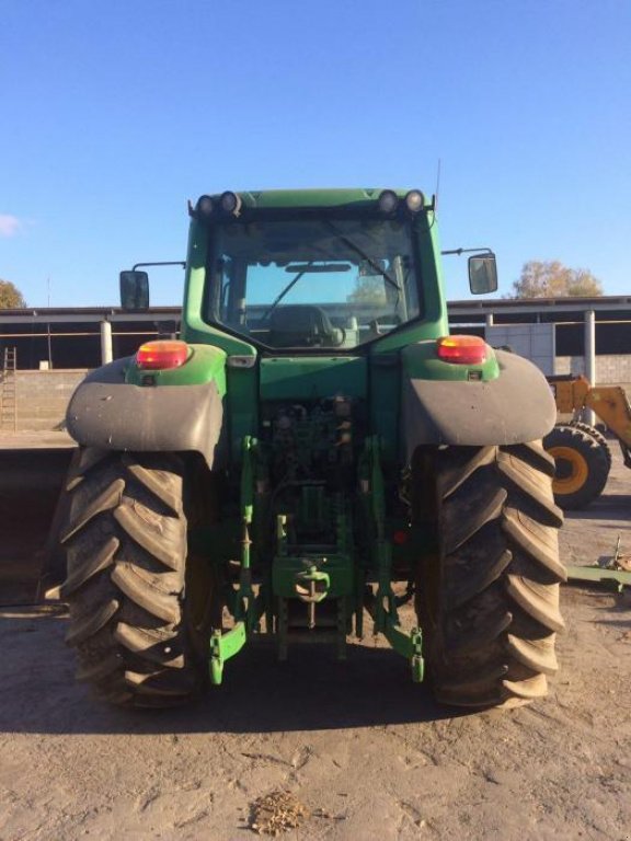 Oldtimer-Traktor des Typs John Deere 6820, Neumaschine in Рівне (Bild 6)