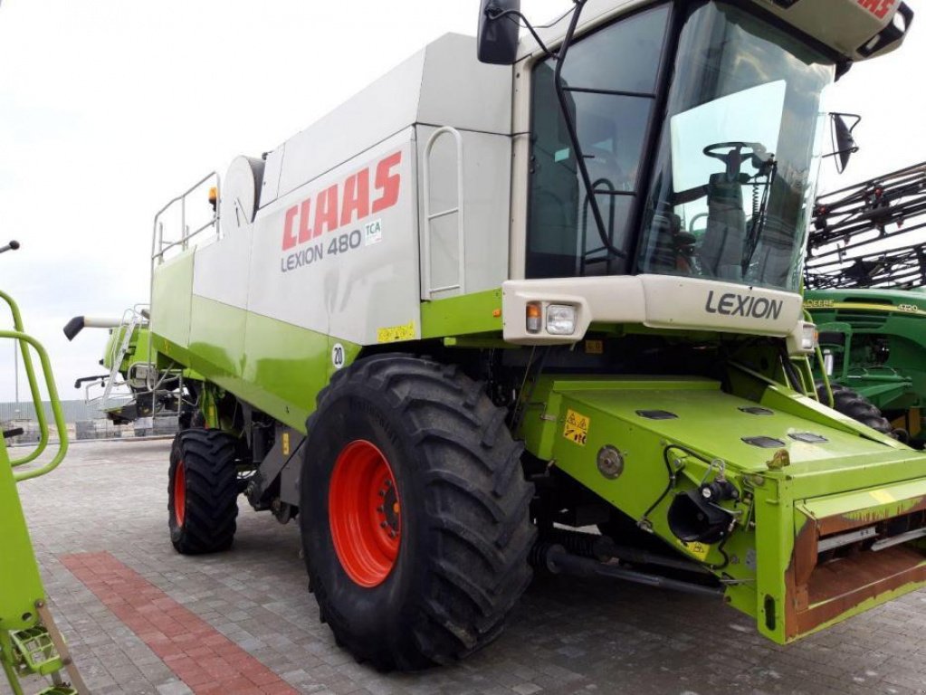 Oldtimer-Mähdrescher des Typs CLAAS Lexion 480 Evolution, Neumaschine in Рівне (Bild 4)