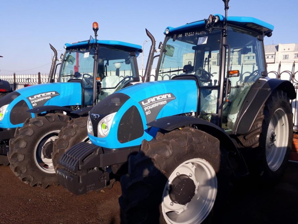 Oldtimer-Traktor des Typs Landini Powerfarm 110, Gebrauchtmaschine in Київ (Bild 3)