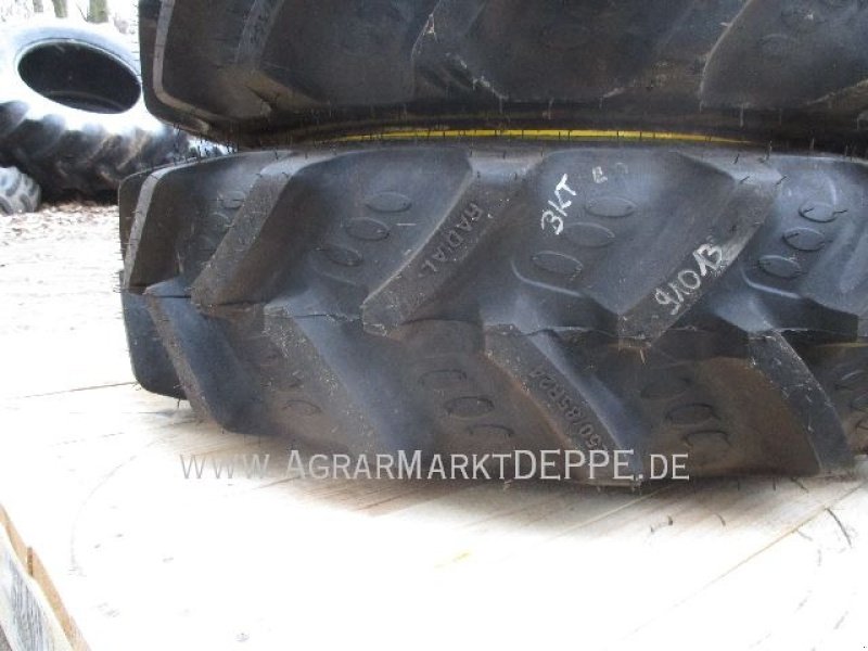 Rad des Typs BKT 250/85R24 Agrimax, Gebrauchtmaschine in Lauterberg/Barbis (Bild 2)