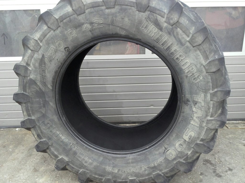 Reifen des Typs Trelleborg TM 900 710/70 R42, Gebrauchtmaschine in Günzach (Bild 1)