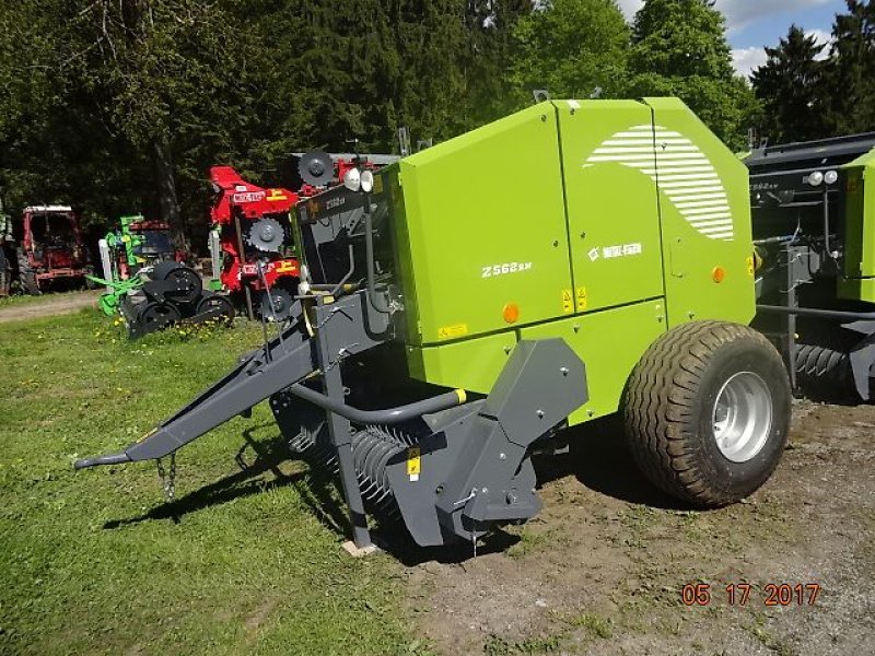 Rundballenpresse des Typs Metal-Fach Z 562 RW-    NEU  - Mit Rotor - Schneidwerk- Sonderpreis, Neumaschine in Neureichenau (Bild 17)