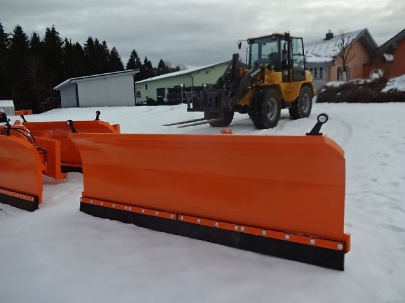 Schneepflug des Typs H-L-M SP-H 270 -H- hydraulisch schwenkkbar- auch in Größen 2,5- Meter - 2,7 Meter- 3- Meter- 3,3, Meter, Neumaschine in Neureichenau (Bild 19)