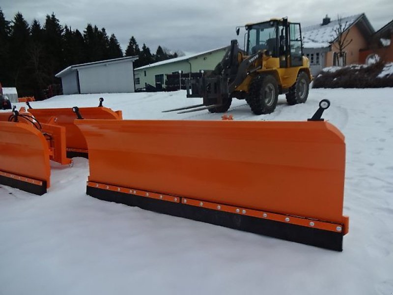 Schneepflug des Typs H-L-M SP-H 270 -H- hydraulisch schwenkkbar- auch in Größen 2,5- Meter - 2,7 Meter- 3- Meter- 3,3, Meter, Neumaschine in Neureichenau (Bild 17)