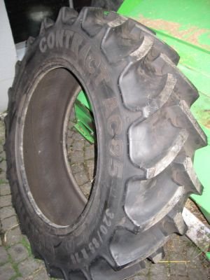 Reifen des Typs Continental 320/85 R 28, Gebrauchtmaschine in Freising (Bild 1)