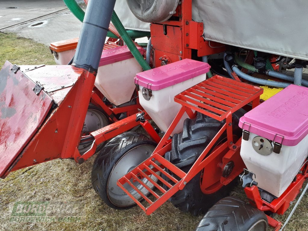 Einzelkornsägerät des Typs Becker Aeromat 8-reihig, Gebrauchtmaschine in Lamstedt (Bild 15)